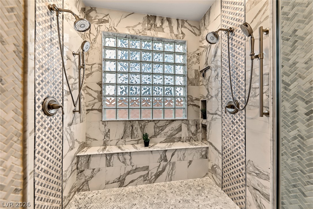 25 Avenida Fiori Property Photo 38