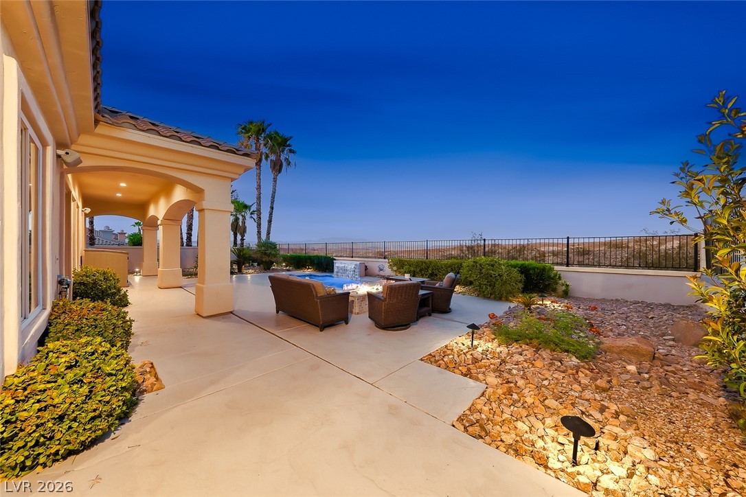 25 Avenida Fiori Property Photo 47