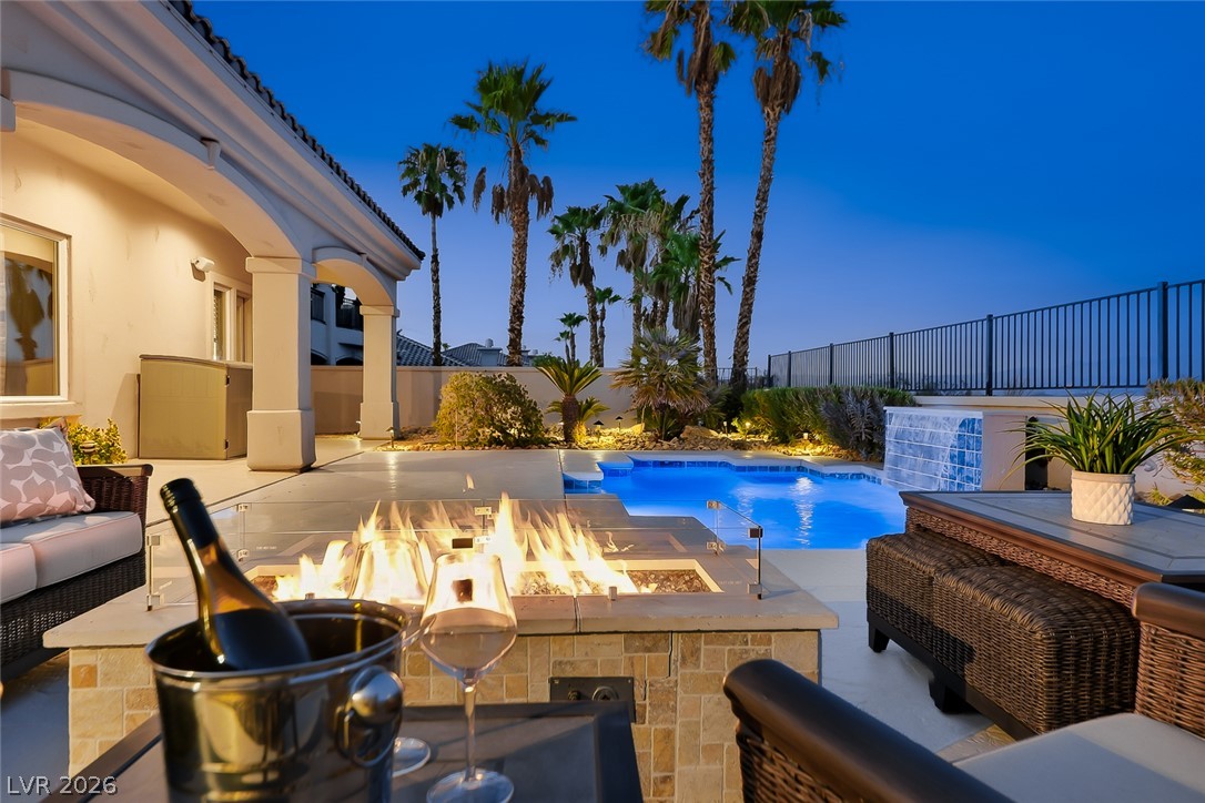 25 Avenida Fiori Property Photo 52