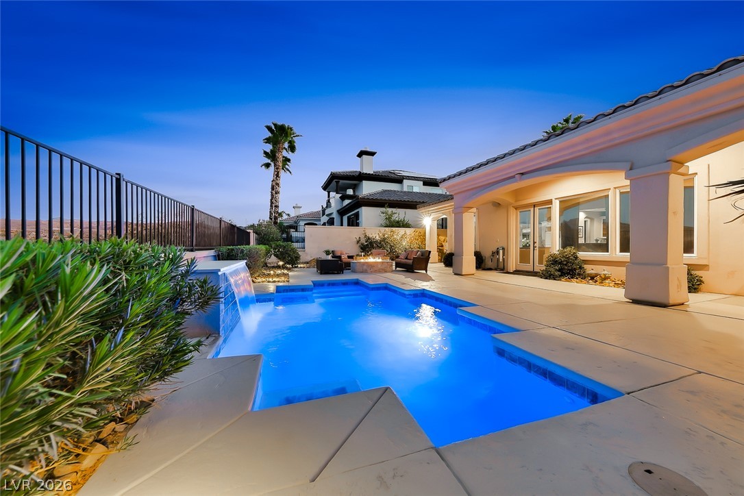 25 Avenida Fiori Property Photo 53