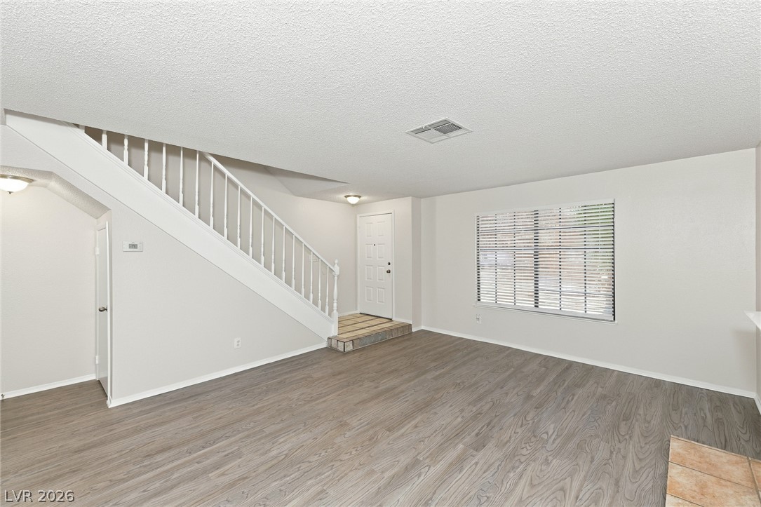 378 Tierra Street Property Photo 7
