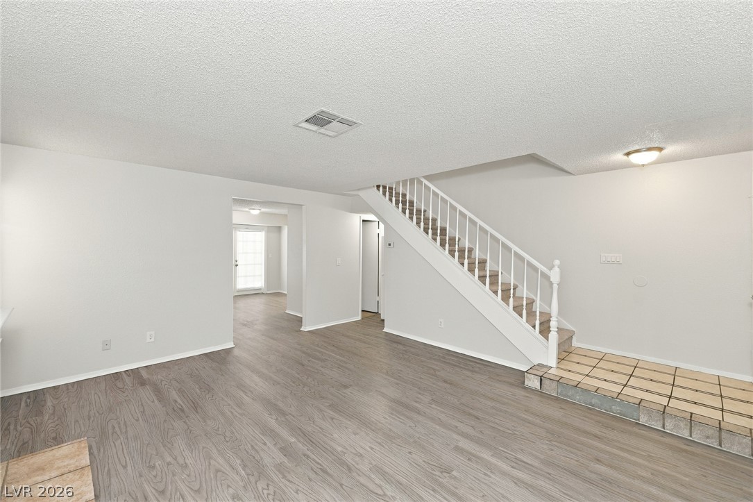 378 Tierra Street Property Photo 8