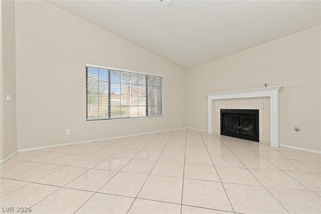 4448 Ryder Lane Property Photo 5