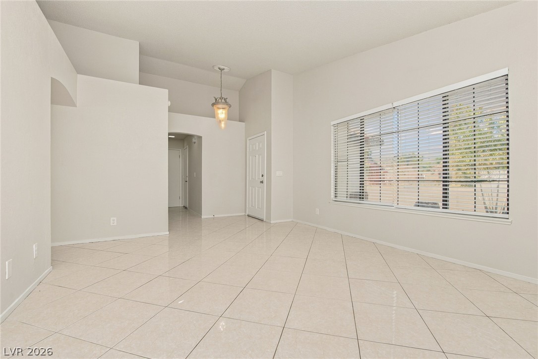 4448 Ryder Lane Property Photo 6