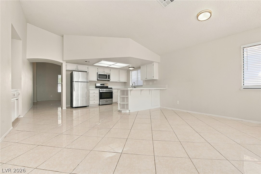 4448 Ryder Lane Property Photo 7