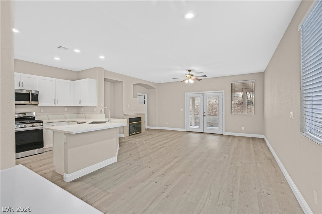 2259 Surrey Meadows Avenue Property Photo 6