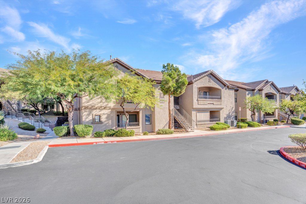 8250 North Grand Canyon Drive 1047 Property Photo 1
