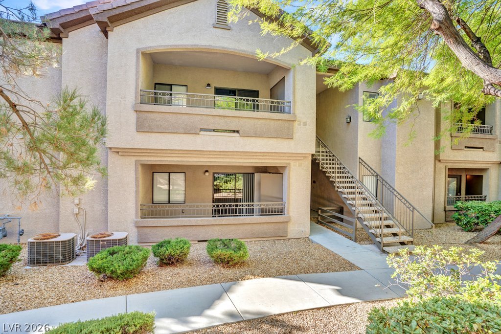 8250 North Grand Canyon Drive 1047 Property Photo 4