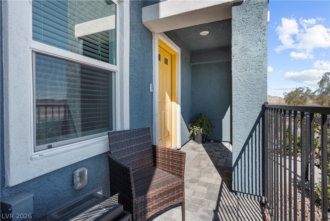 1128 Scarlet Sparrow Street Property Photo 3