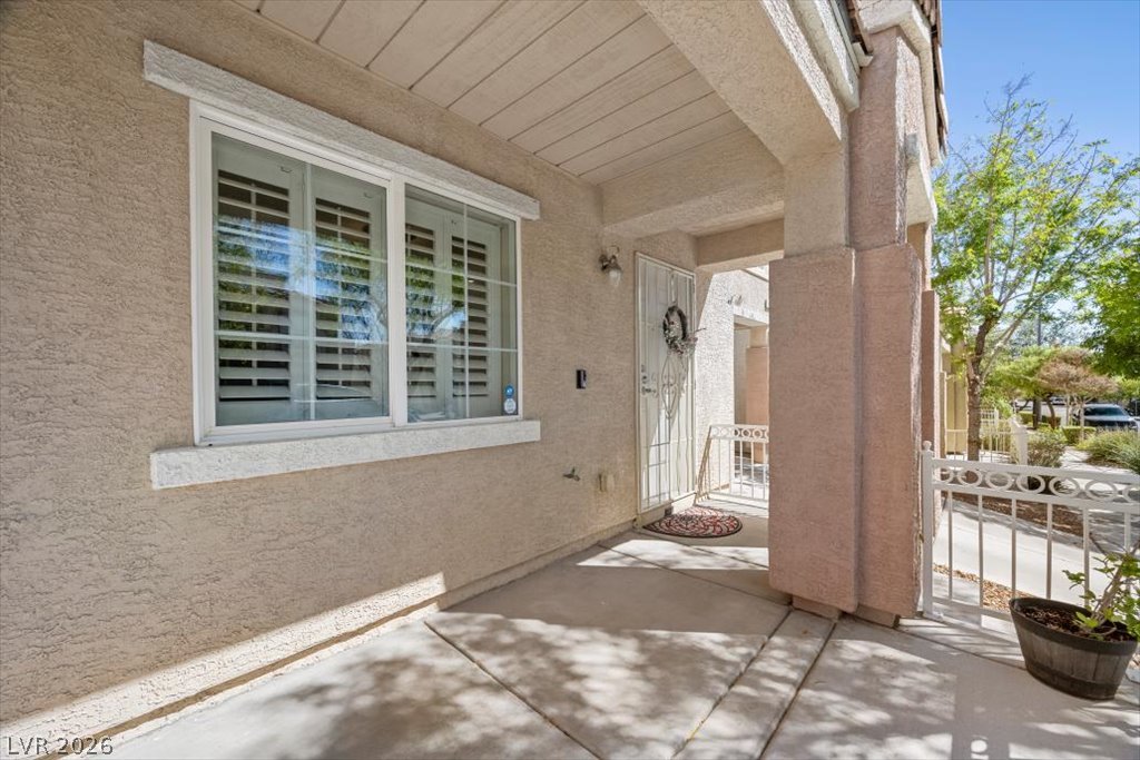 9132 Alluring Avenue Property Photo 8