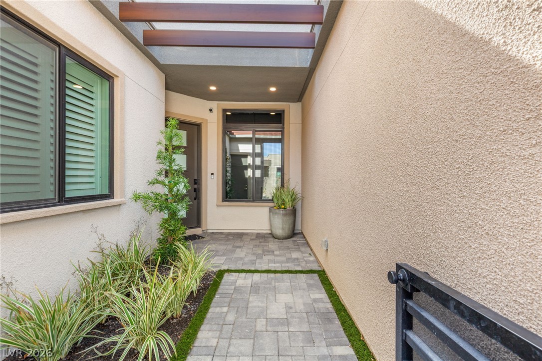 11041 Concord Valley Drive Property Photo 3
