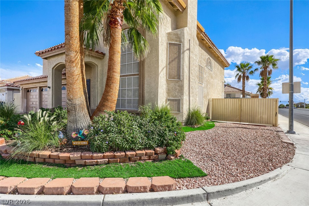 9133 Sapphire Ridge Avenue Property Photo 9