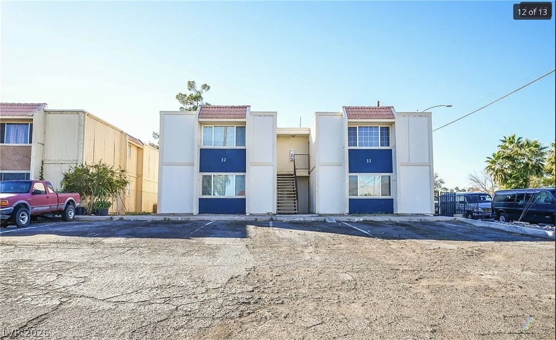 32 Gold Bar Court
