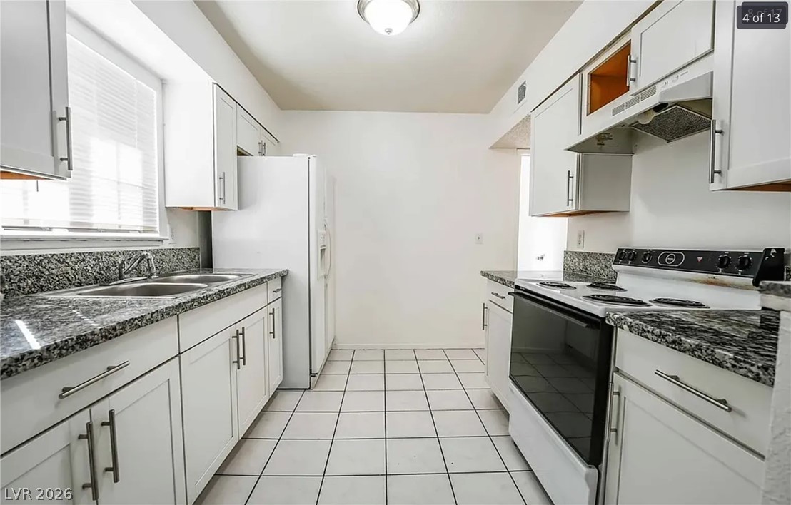 32 Gold Bar Court Property Photo 2
