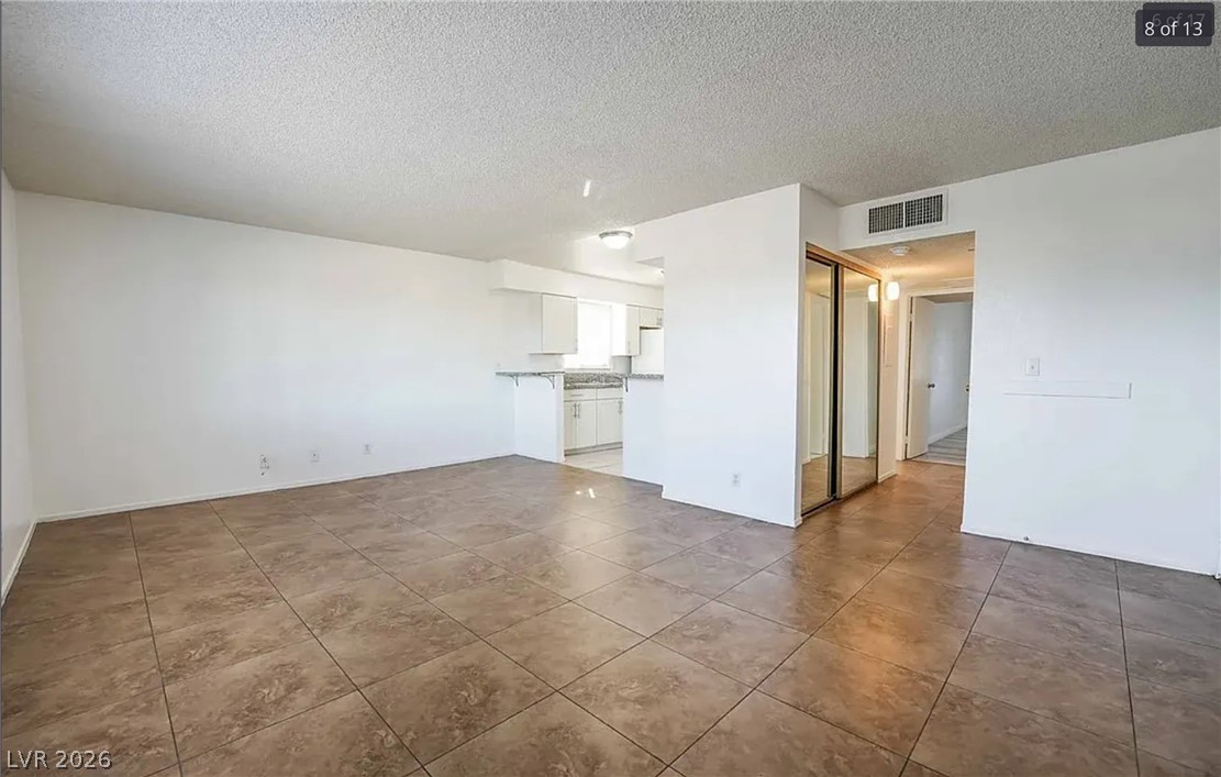32 Gold Bar Court Property Photo 6