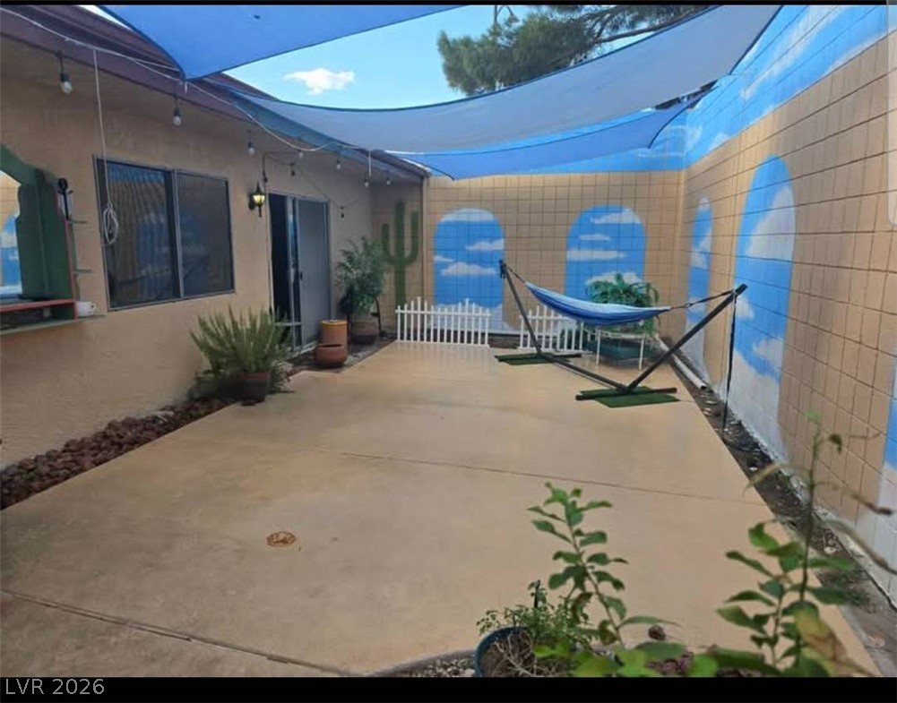 3684 Mount Vernon Avenue Property Photo 6