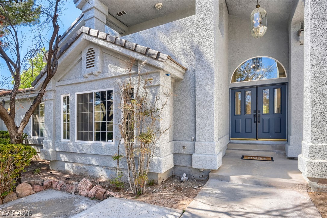 8415 Del Vista Court Property Photo 3