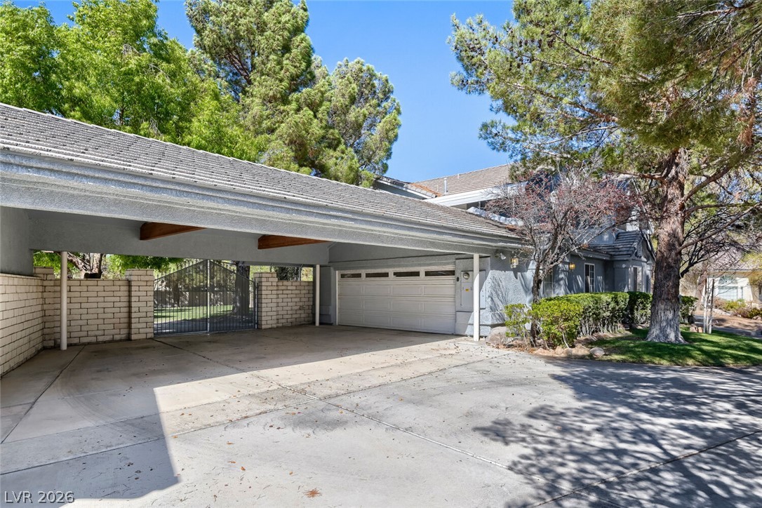 8415 Del Vista Court Property Photo 4