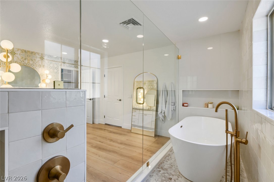 8415 Del Vista Court Property Photo 32