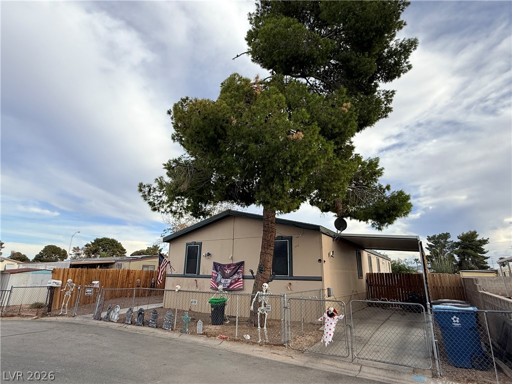 5431 Tahoe Drive Property Photo 1