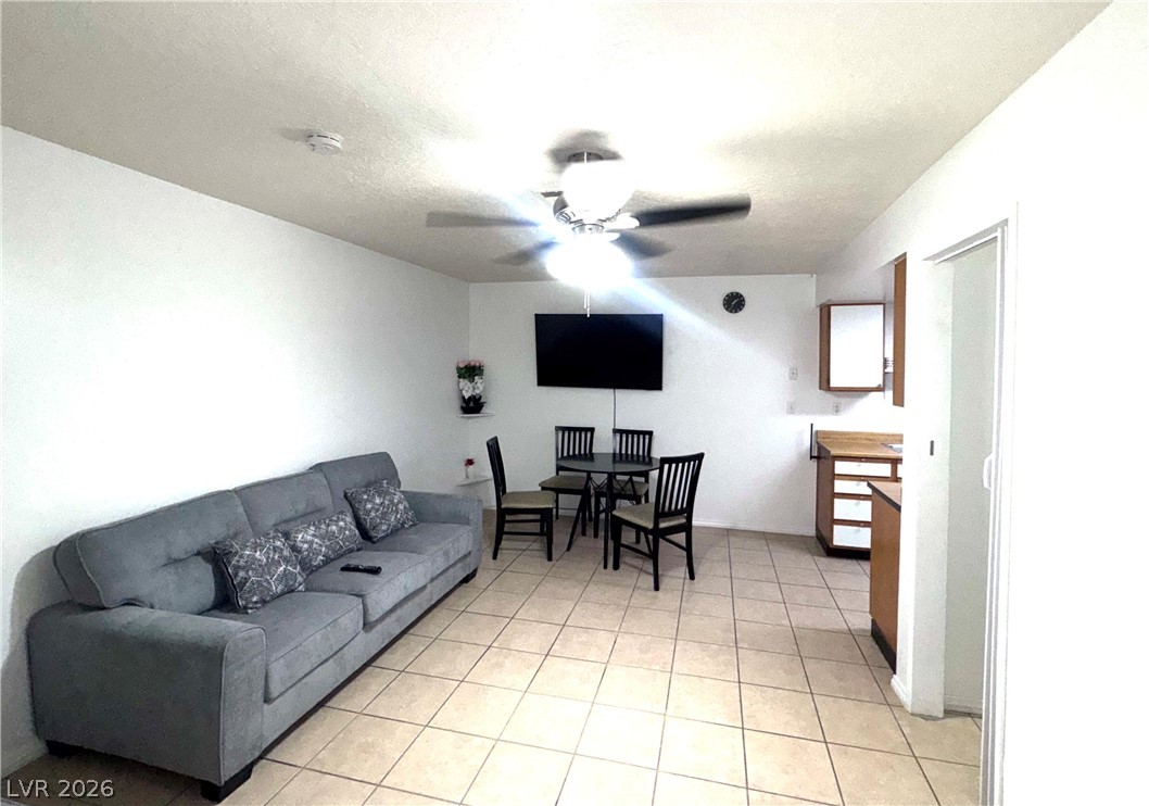 461 North Lamb Boulevard B Property Photo 3