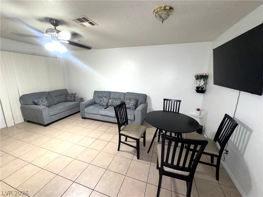 461 North Lamb Boulevard B Property Photo 5