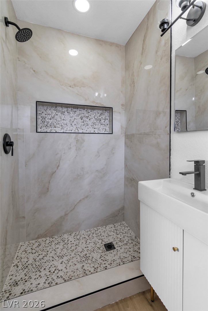 1115 Arrowhead Avenue Property Photo 4