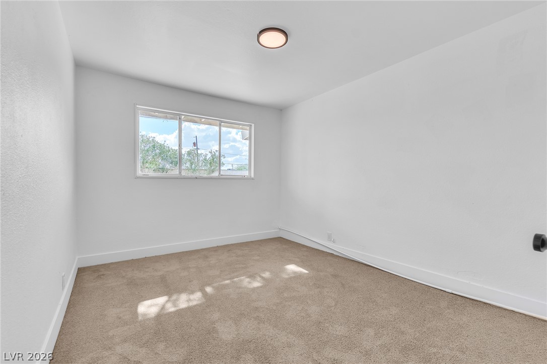 1115 Arrowhead Avenue Property Photo 12