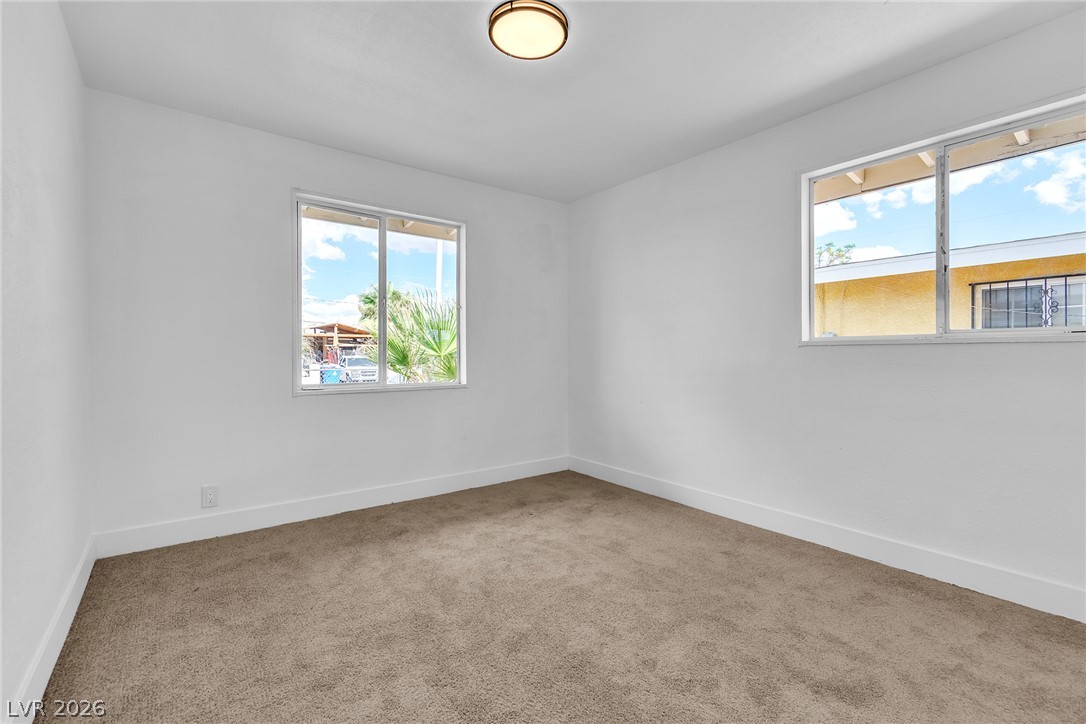 1115 Arrowhead Avenue Property Photo 15