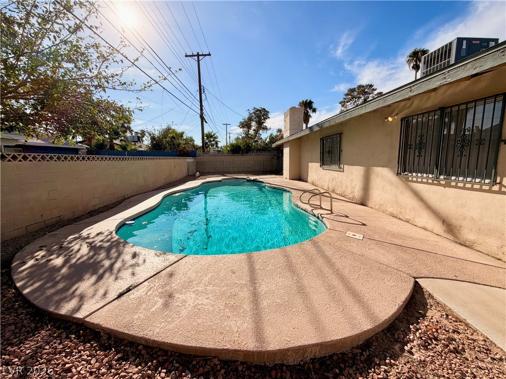 961 Toni Avenue Property Photo 33