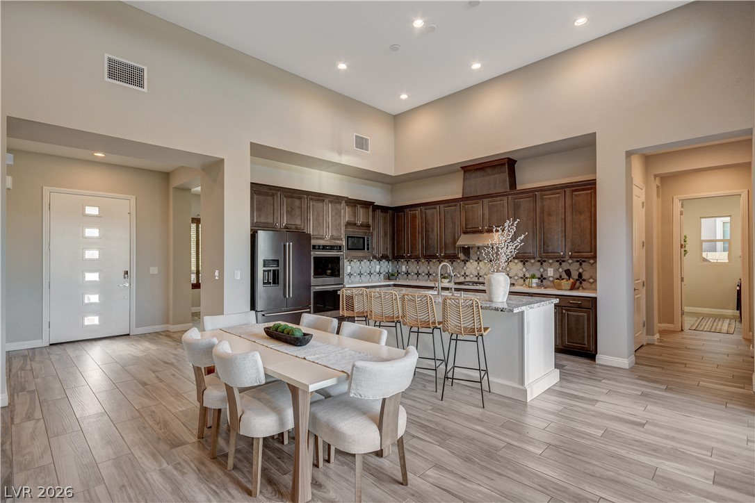 6706 Desert Crimson Street Property Photo 10