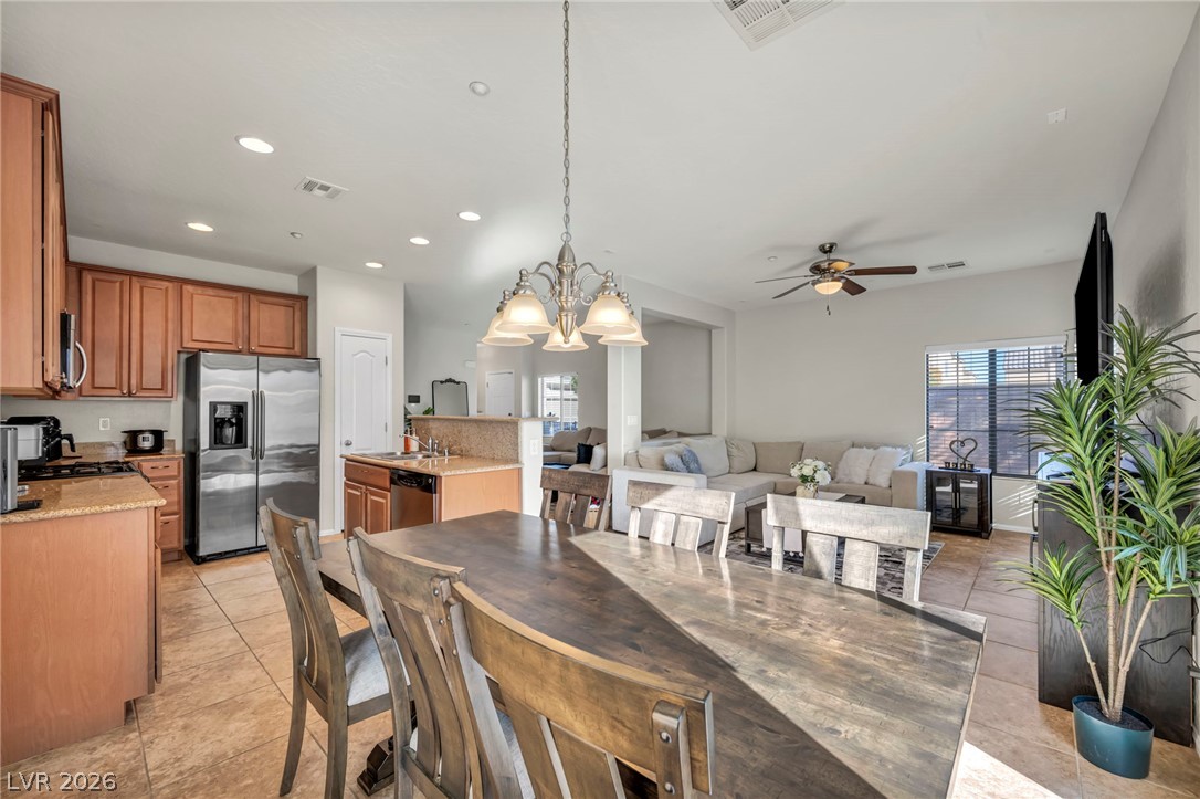 7816 Desertdeer Court Property Photo 18