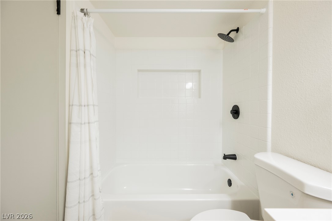 4531 Del Oro Drive Property Photo 17