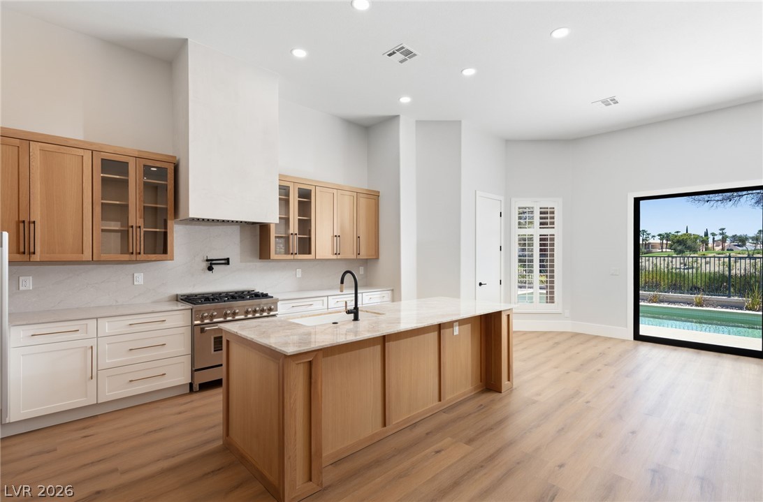 8649 Robinson Ridge Drive Property Photo 1