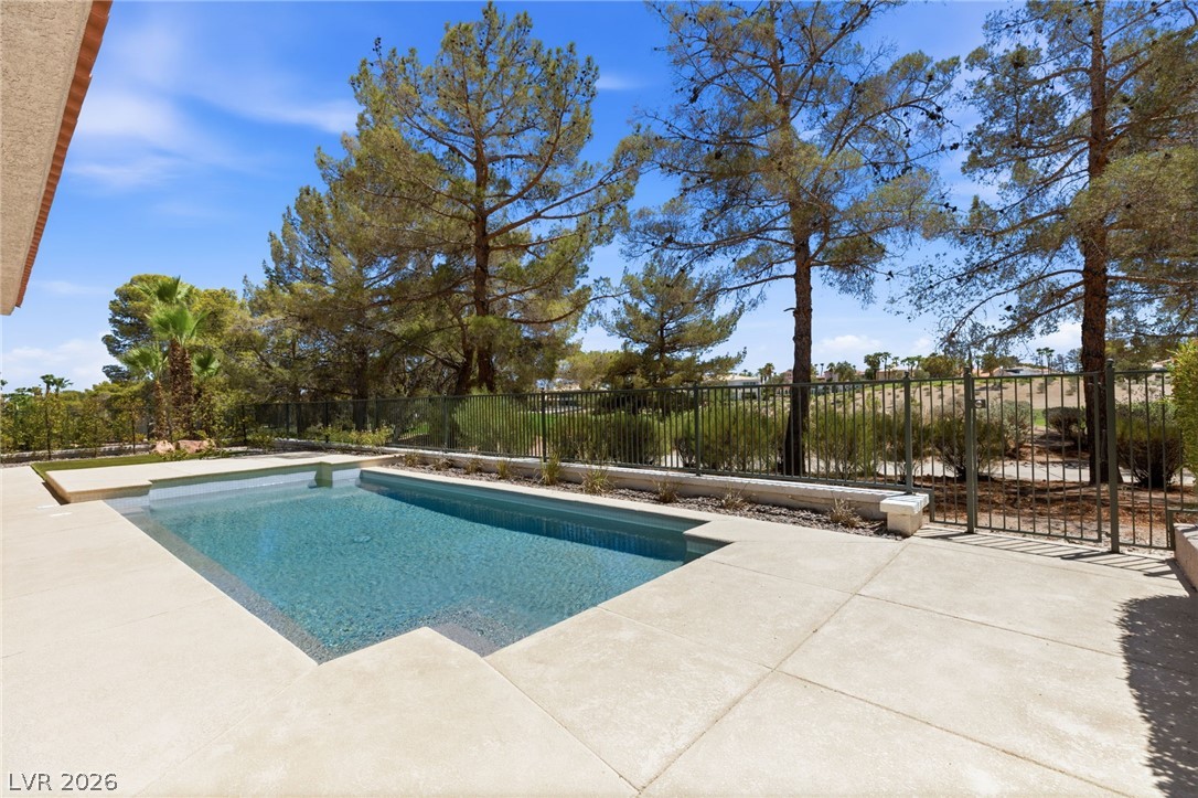 8649 Robinson Ridge Drive Property Photo 32