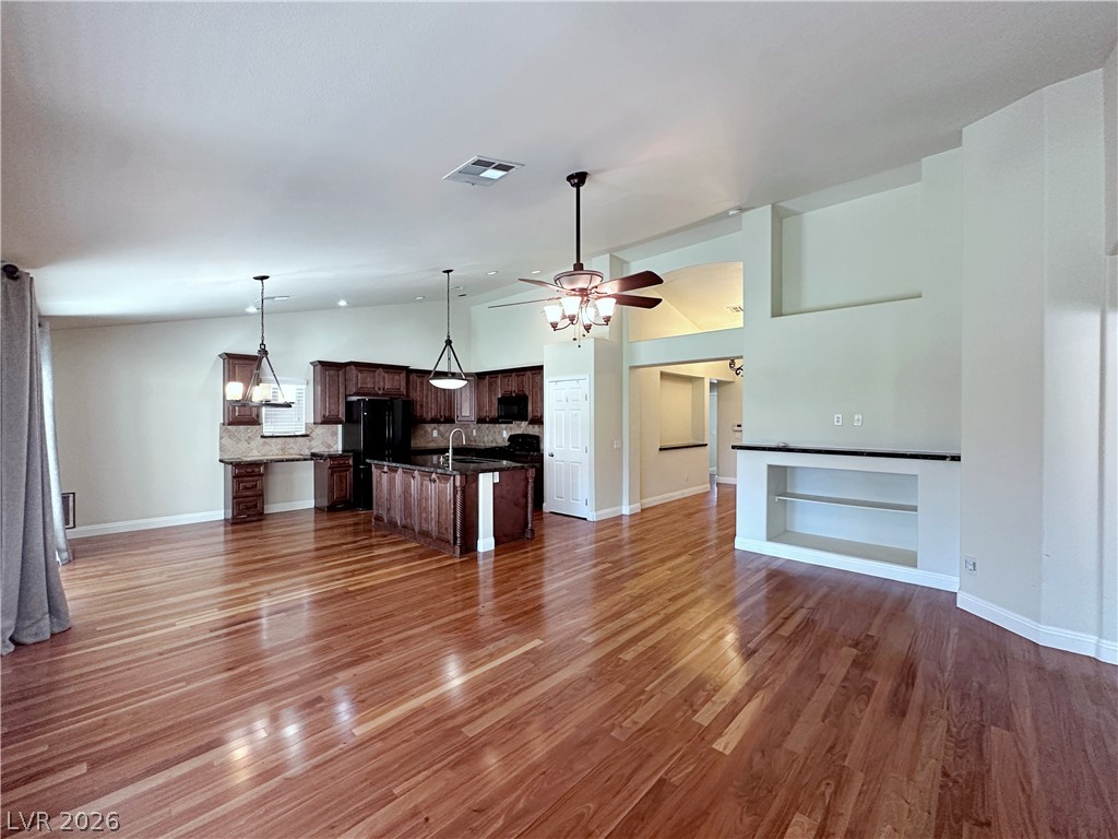 7908 Purple Mountain Avenue Property Photo 7