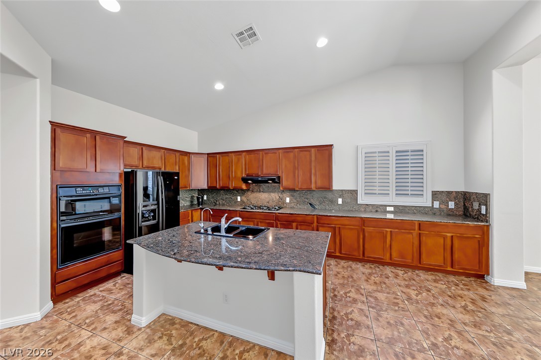 8117 Orchard Glen Avenue Property Photo 14