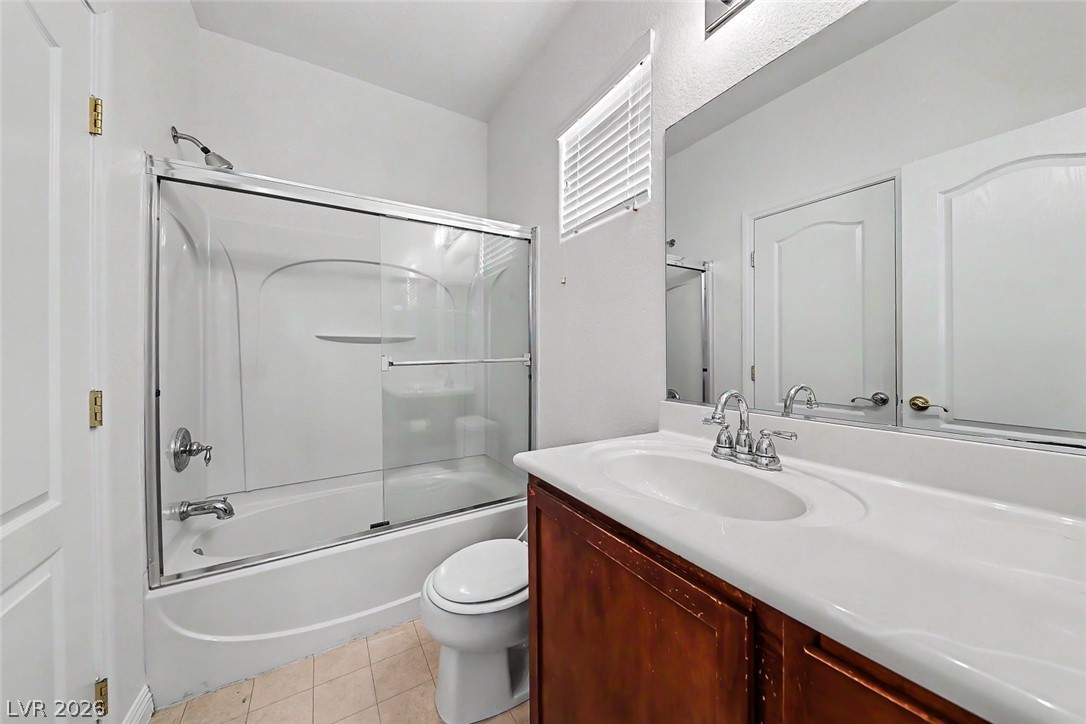 8117 Orchard Glen Avenue Property Photo 24