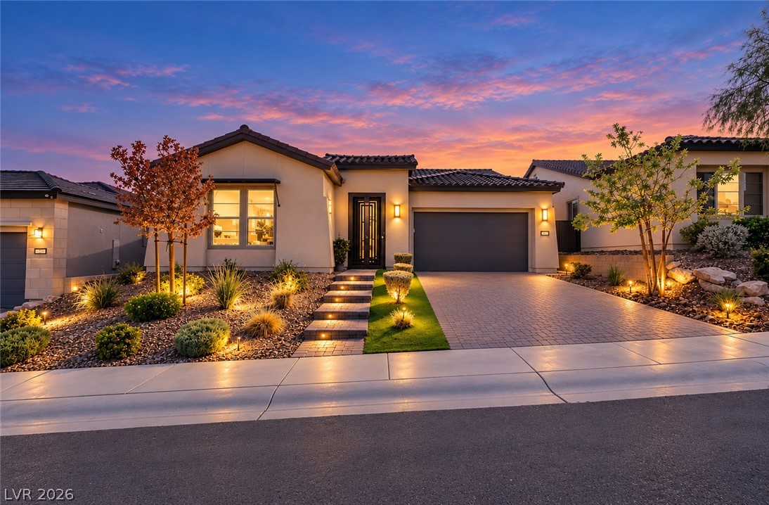 39 Autumn Palm Avenue Property Photo 1
