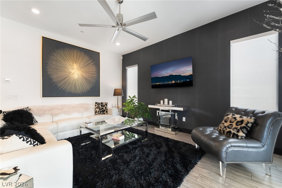 39 Autumn Palm Avenue Property Photo 16