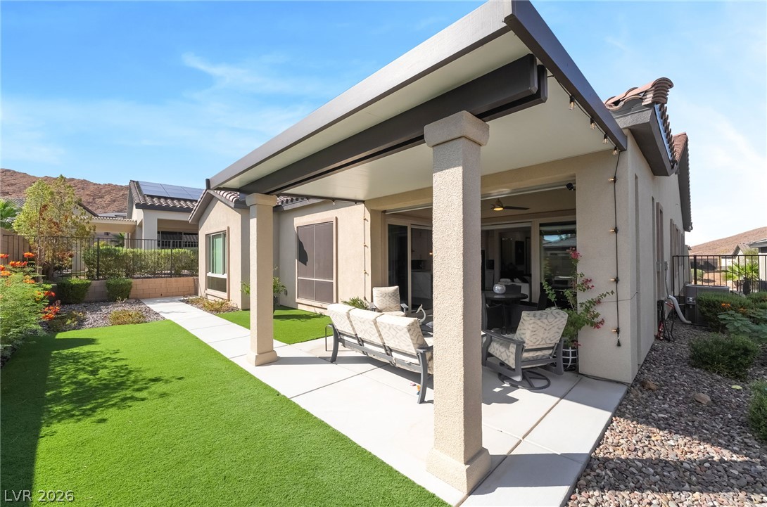 39 Autumn Palm Avenue Property Photo 38