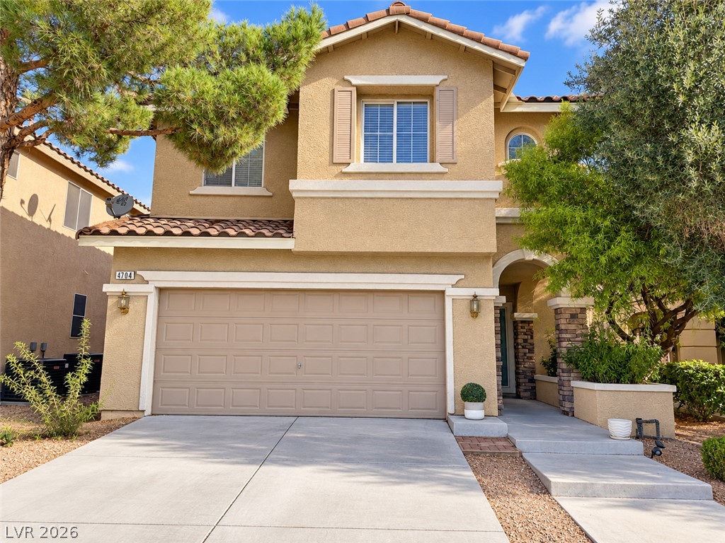 4704 Grey Heron Drive Property Photo 4