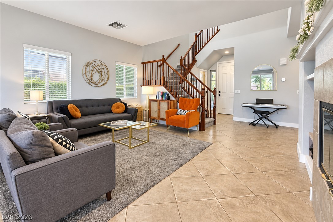 4704 Grey Heron Drive Property Photo 8