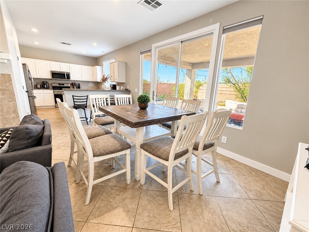 4704 Grey Heron Drive Property Photo 13