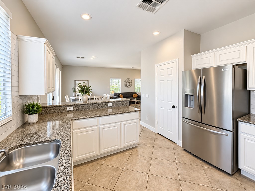 4704 Grey Heron Drive Property Photo 16