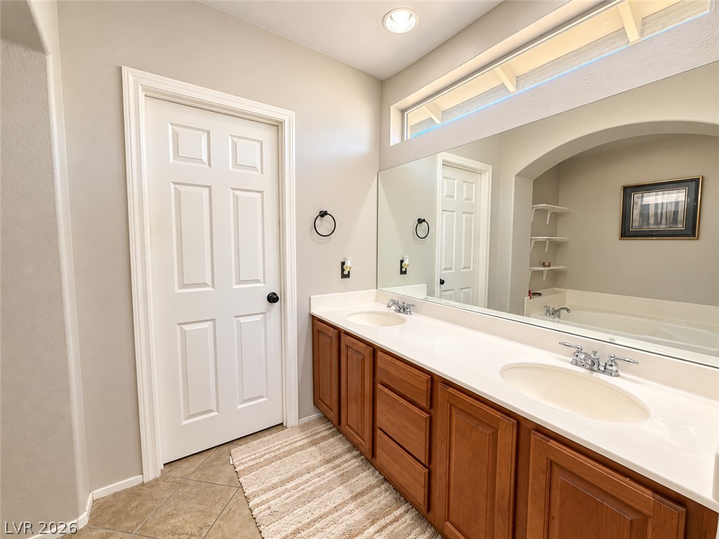 4704 Grey Heron Drive Property Photo 38