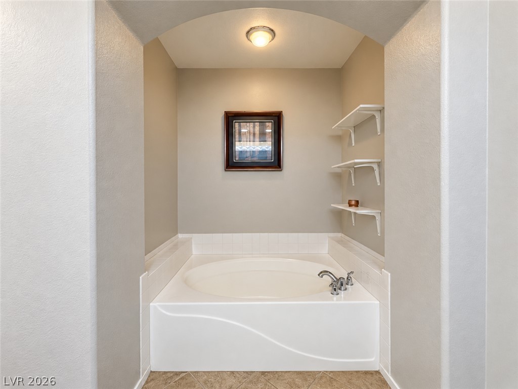 4704 Grey Heron Drive Property Photo 39