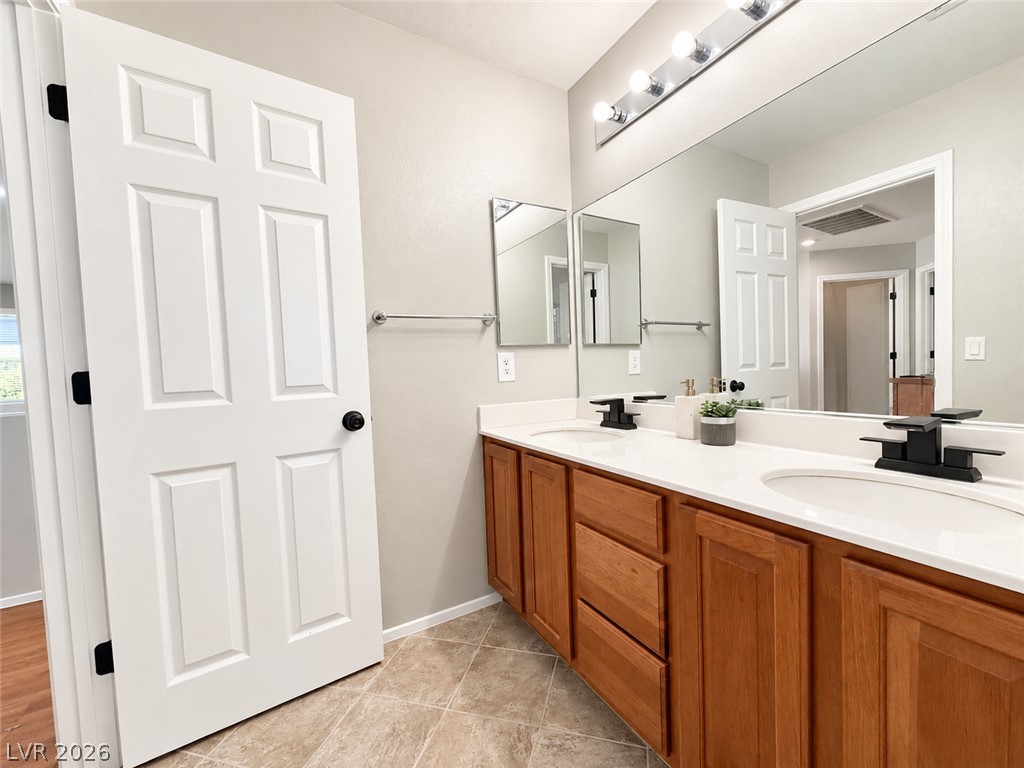 4704 Grey Heron Drive Property Photo 52