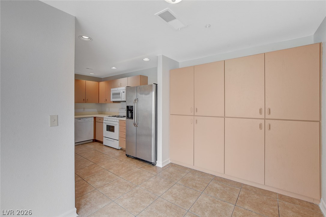 230 East Flamingo Road 404 Property Photo 15