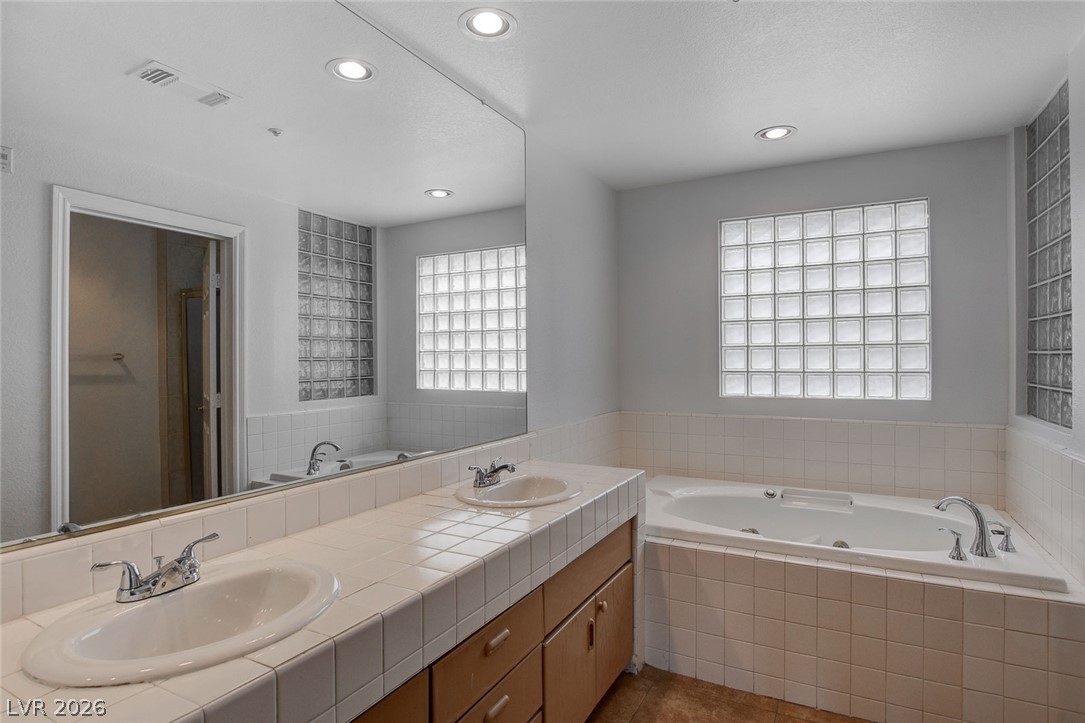 230 East Flamingo Road 404 Property Photo 23